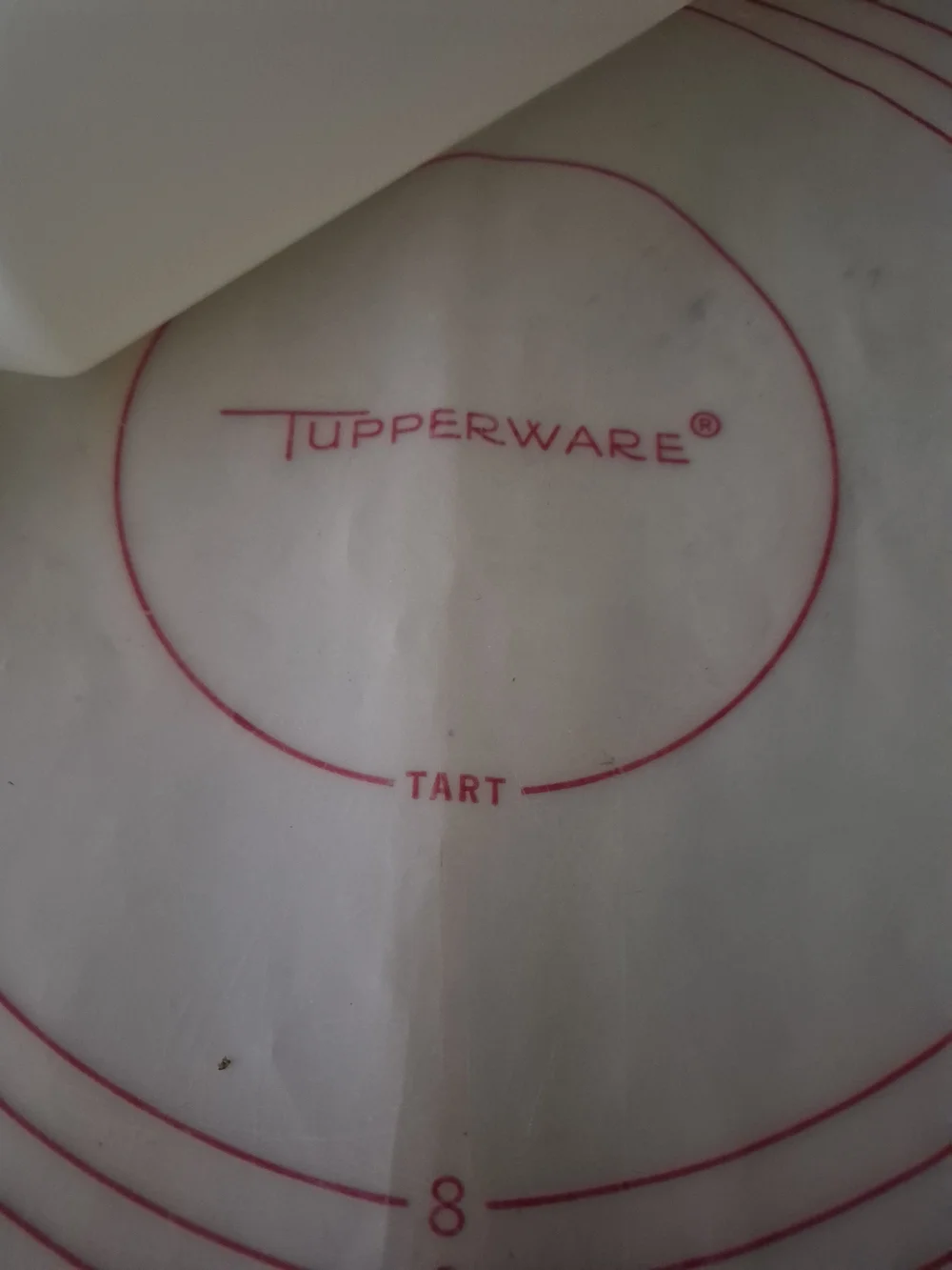 Tupperware Rolling Pin with Nonstick Baking Mat - White